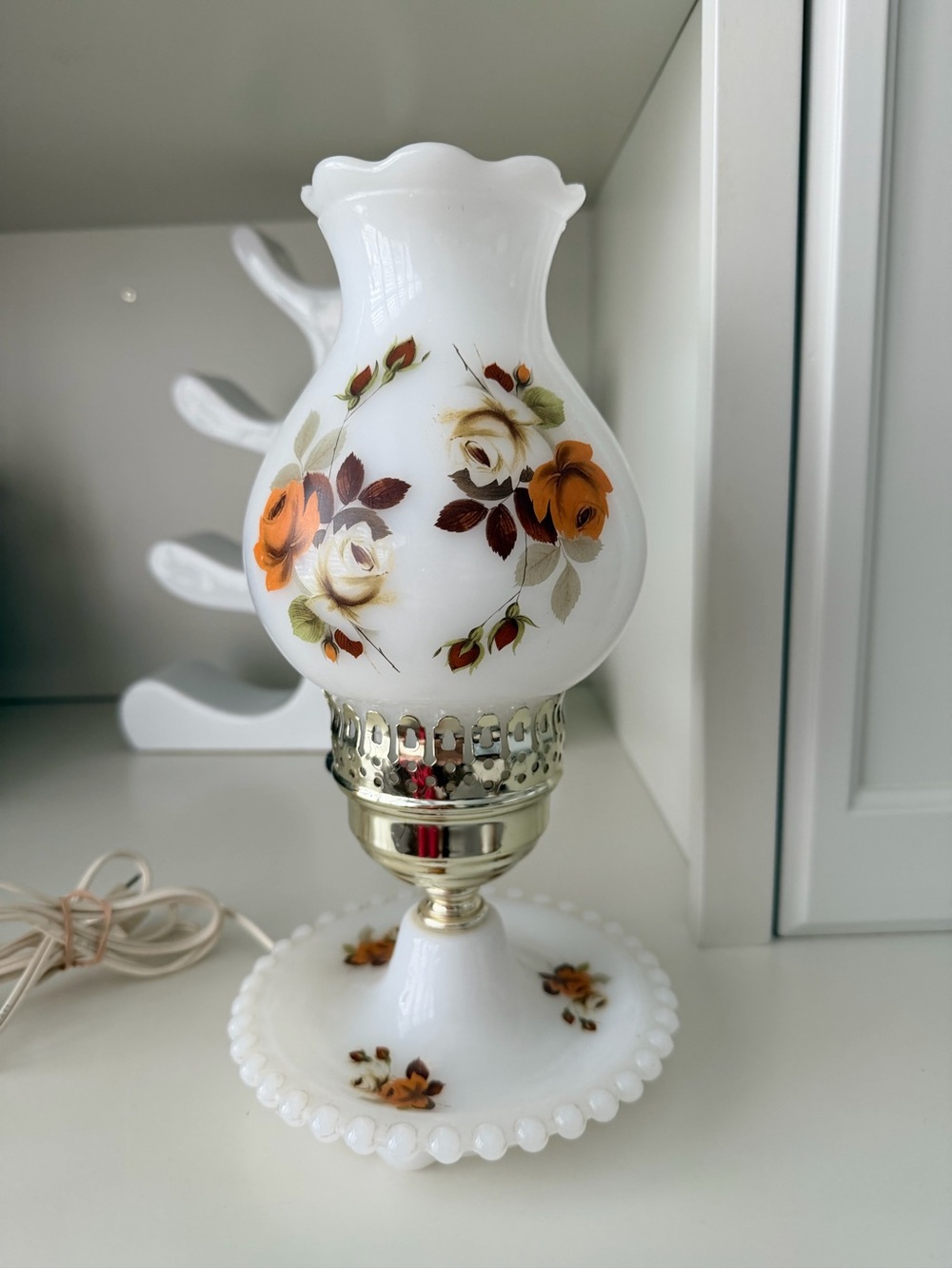 Vintage 80’S Hurricane Milk Glass Table Top White Floral Lamp Working Order